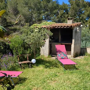 Maisonnette Kalis Calme Avec Climatisation Parking Jardin Cadre Campagne Plages A Pieds Hébergement de vacances